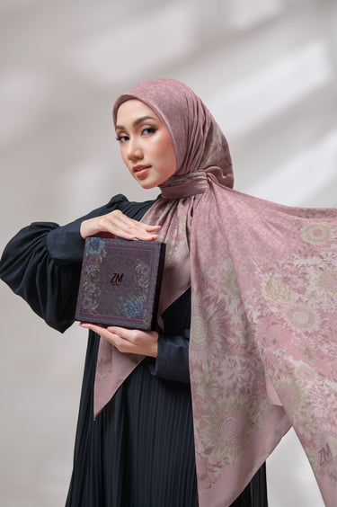 [INCLUDE PREMIUM HARD BOX] ZM Zaskia Mecca - Nona Primadona Series Ultra Silky Scarf - Hijab Premium Square Motif Kerudung Segi Empat