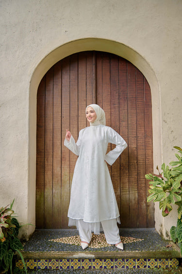 ZM Zaskia Mecca - Seira Midi Dress - White Series - Binar Samudra - Raya Collection Gamis Lebaran Premium